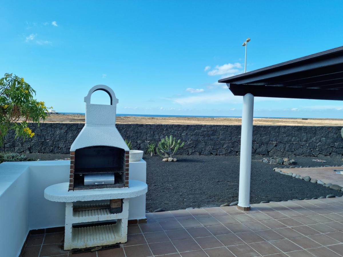 Villa Ana Playa Blanca  Buitenkant foto