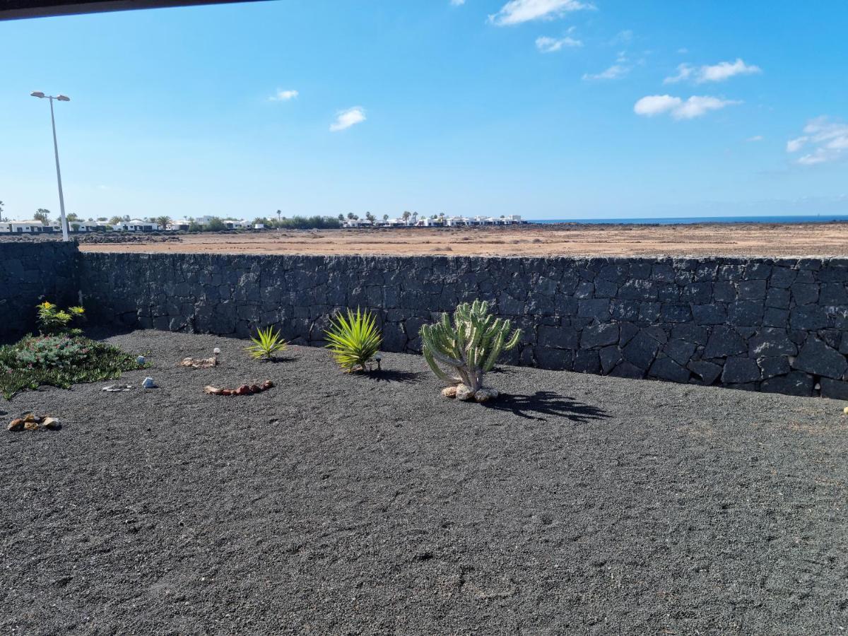 Villa Ana Playa Blanca  Buitenkant foto