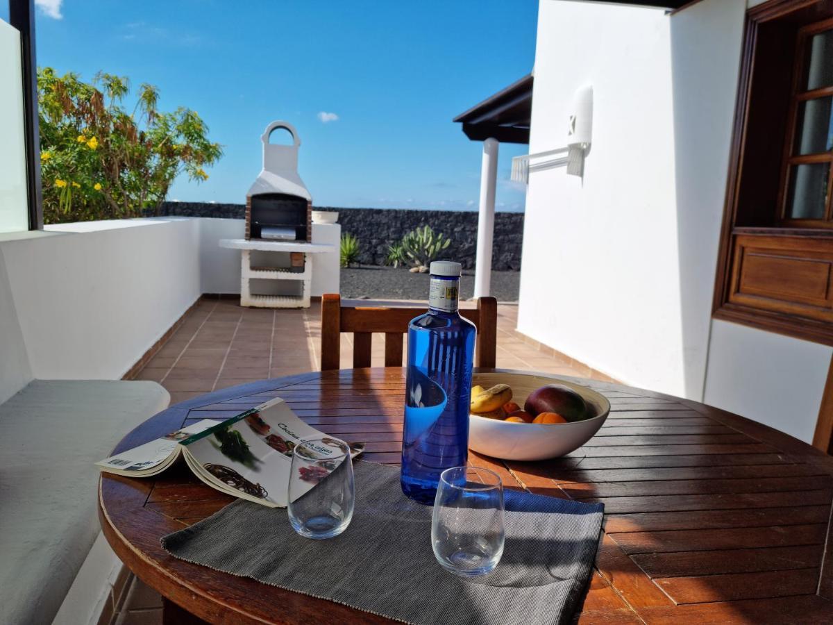 Villa Ana Playa Blanca  Buitenkant foto